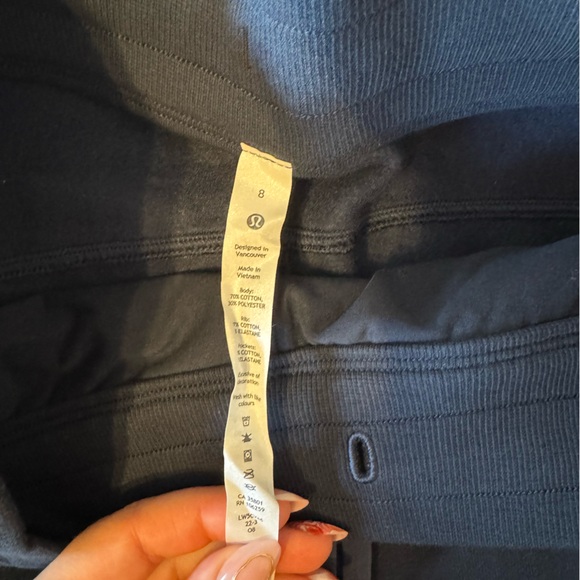 Lululemon Scuba High Rise Jogger - Picture 4 of 5